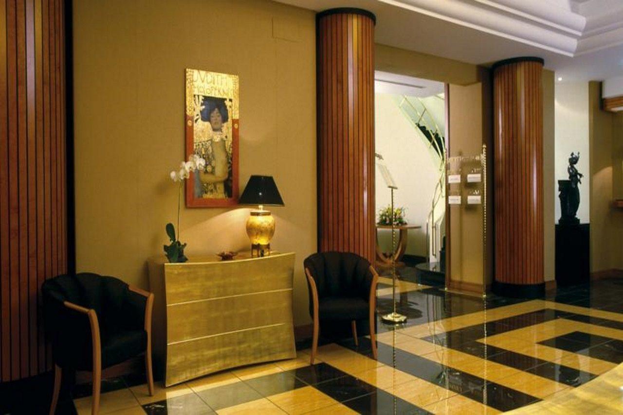 Hotel Ramada By Wyndham Neapel Interior foto